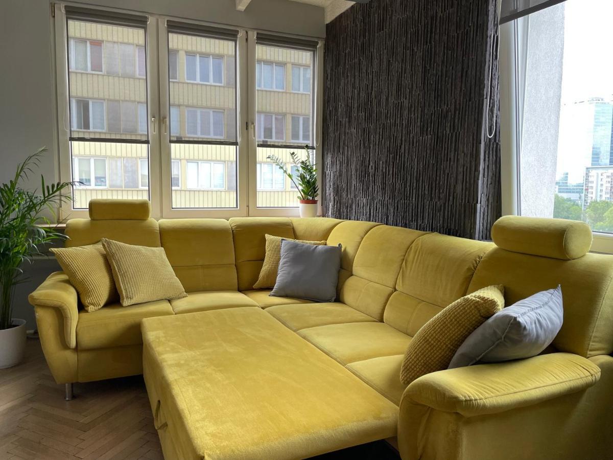 Grey Gucci Apartment City Center Варшава Екстериор снимка