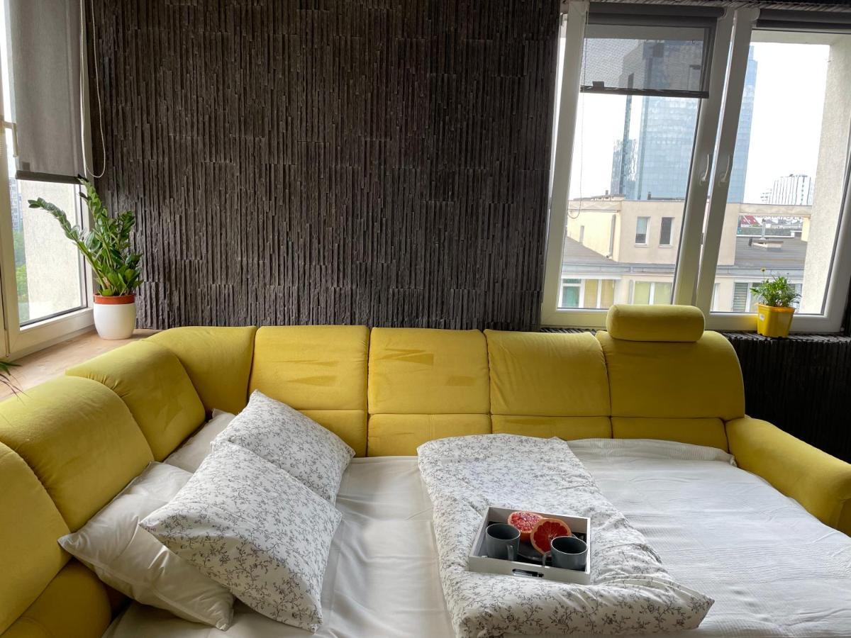 Grey Gucci Apartment City Center Варшава Екстериор снимка