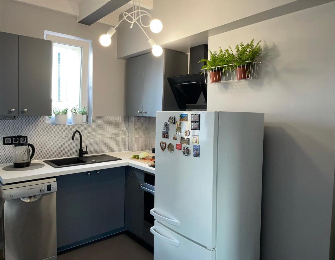 Grey Gucci Apartment City Center Варшава Екстериор снимка